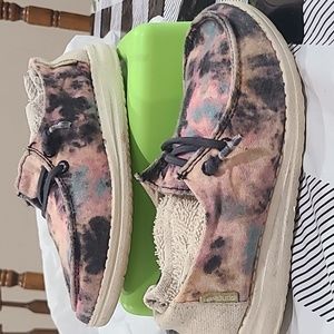 Girls hey dudes size 12k